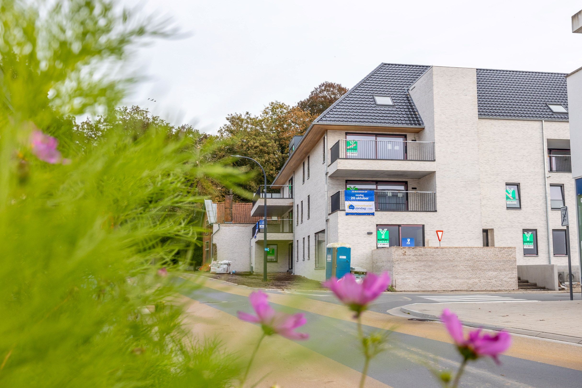 VILLA APPARTEMENT MET RUIME TUIN foto 18