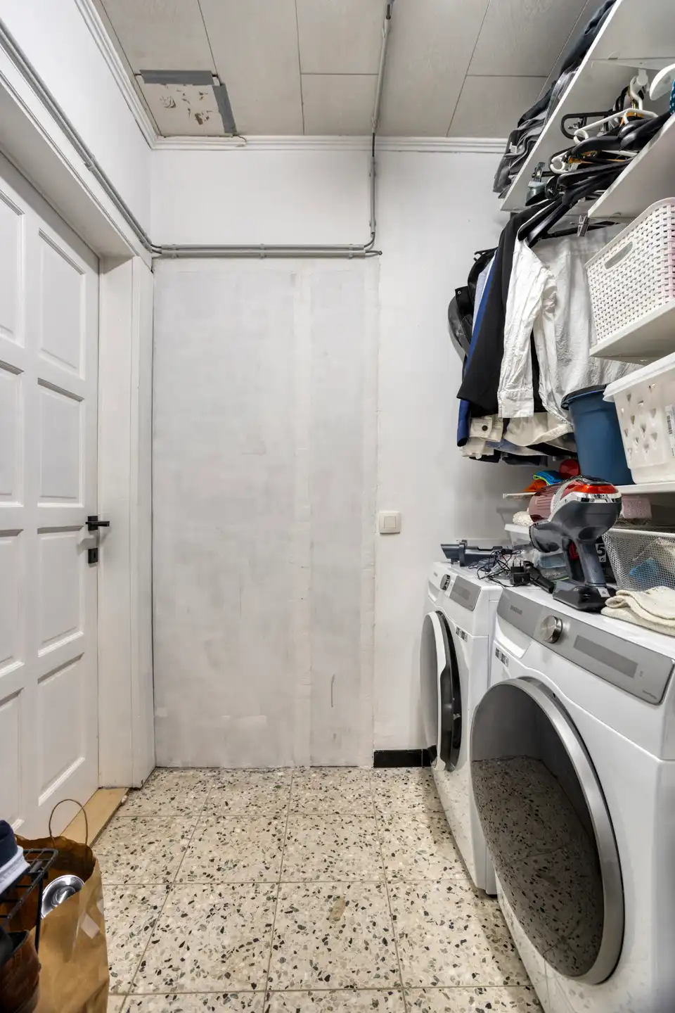 Zeer ruim appartement (166m2) met 2 slaapkamers foto 19