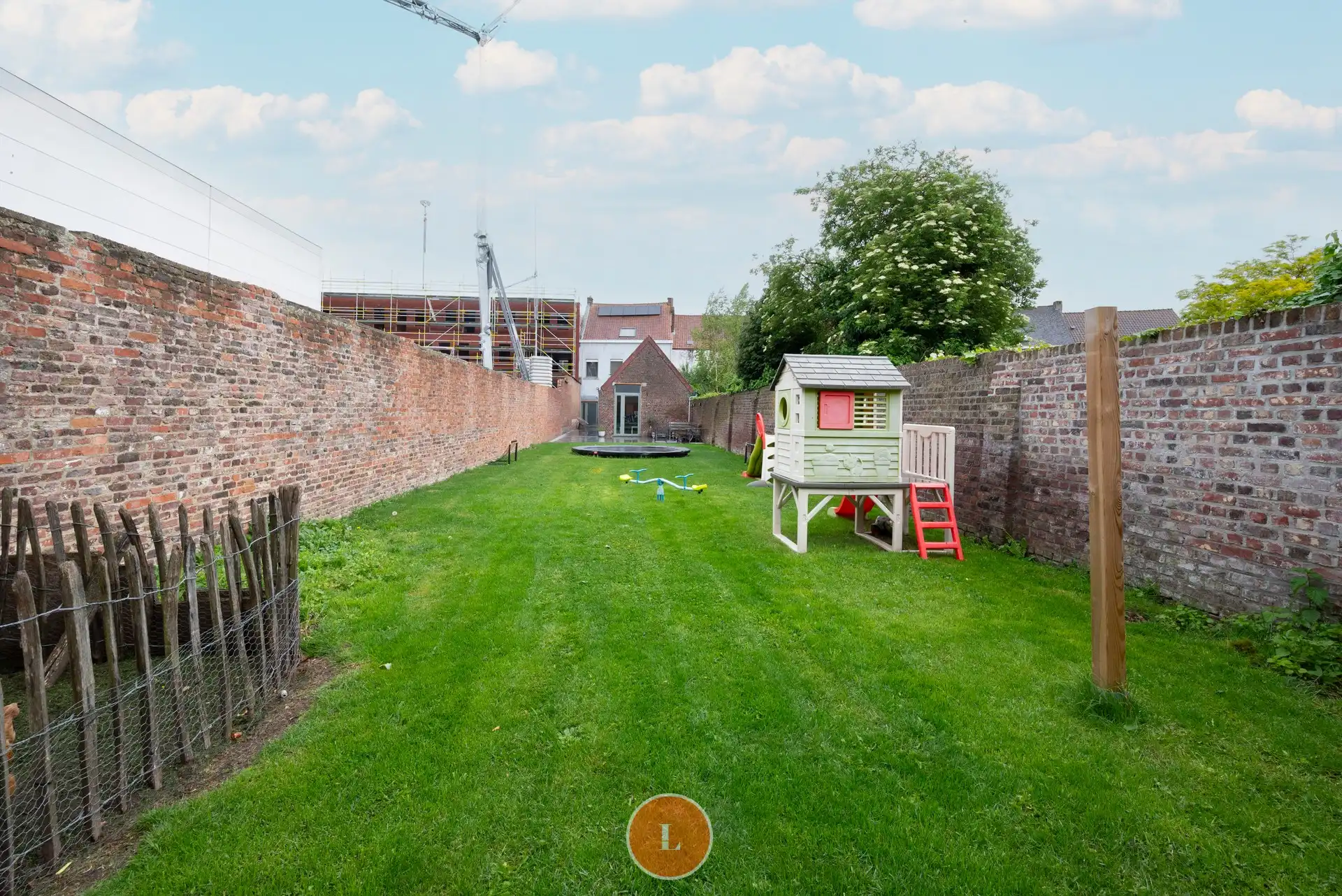 Ruime gezinswoning met grote tuin en garage te koop in Menen. foto 16