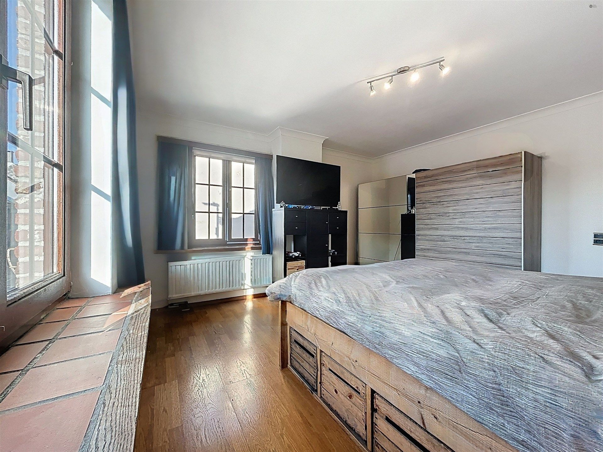 Half open bebouwing met 3 slaapkamers en 3 garages op perceel van 235m²  foto 10