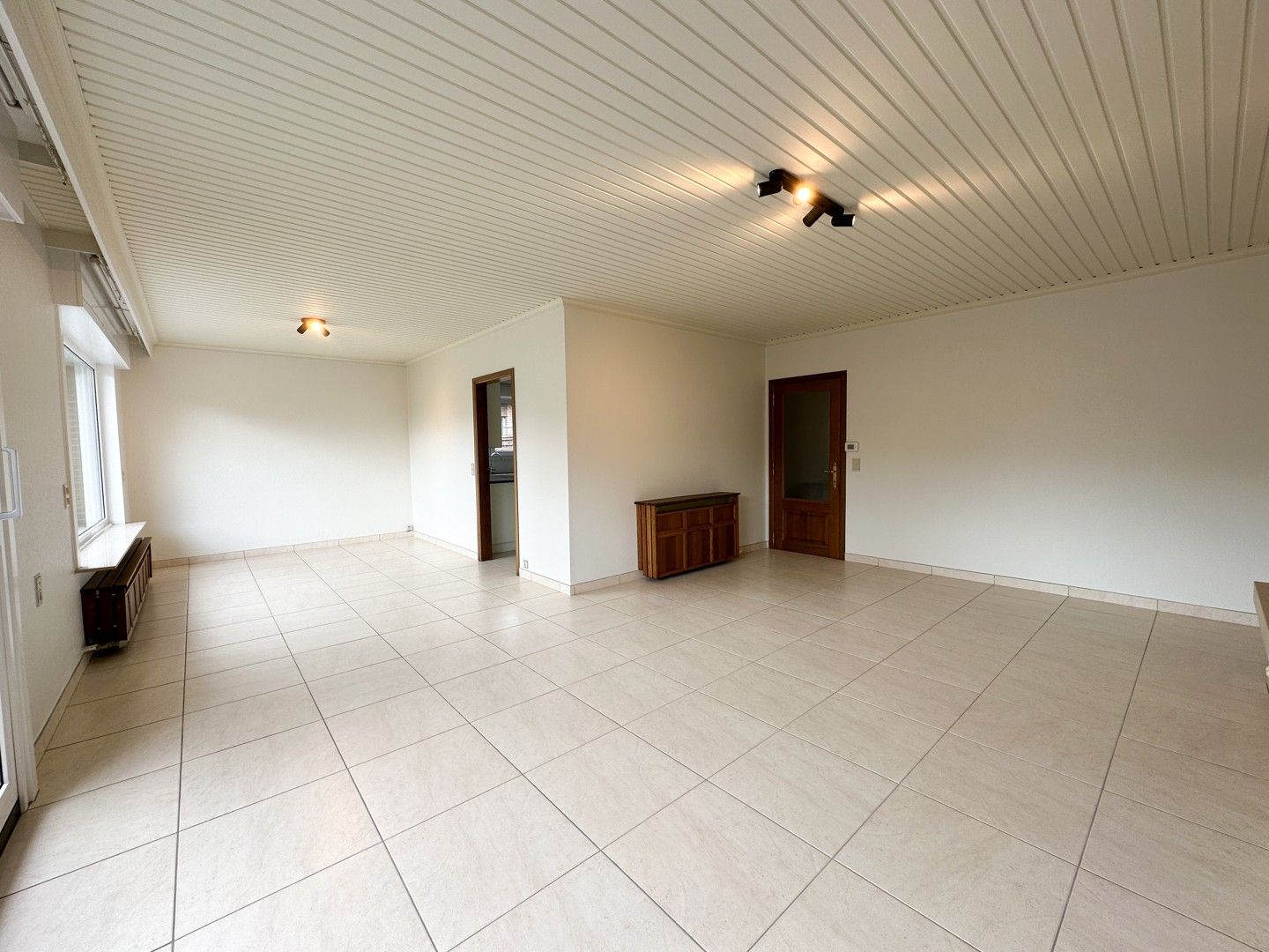 Charmante bungalow met 3 slaapkamers op toplocatie in Tielt! foto 3