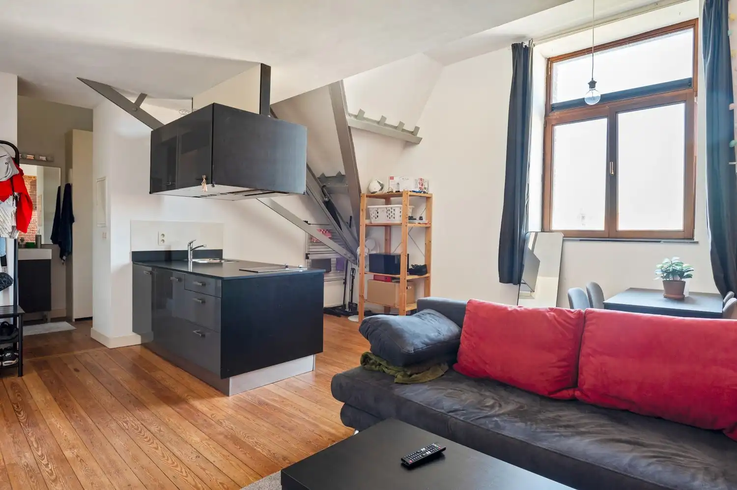 Prachtig en uniek vergunde opbrengsteigendom (BAR 6%) in historisch en gerenoveerd postgebouw te Antwerpen 2060 foto 22