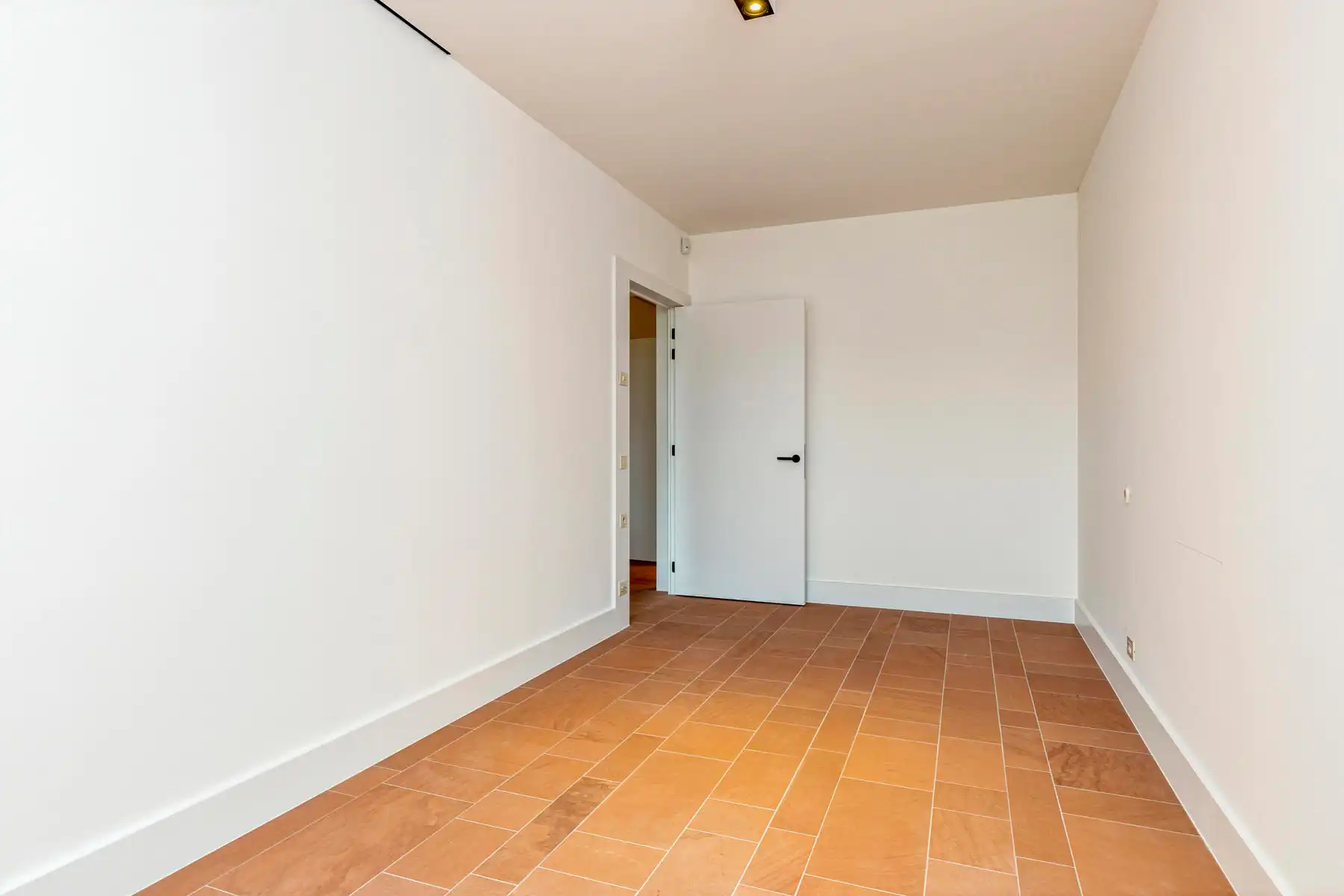 Ruime assistentiewoning met twee slaapkamers op topligging foto 11