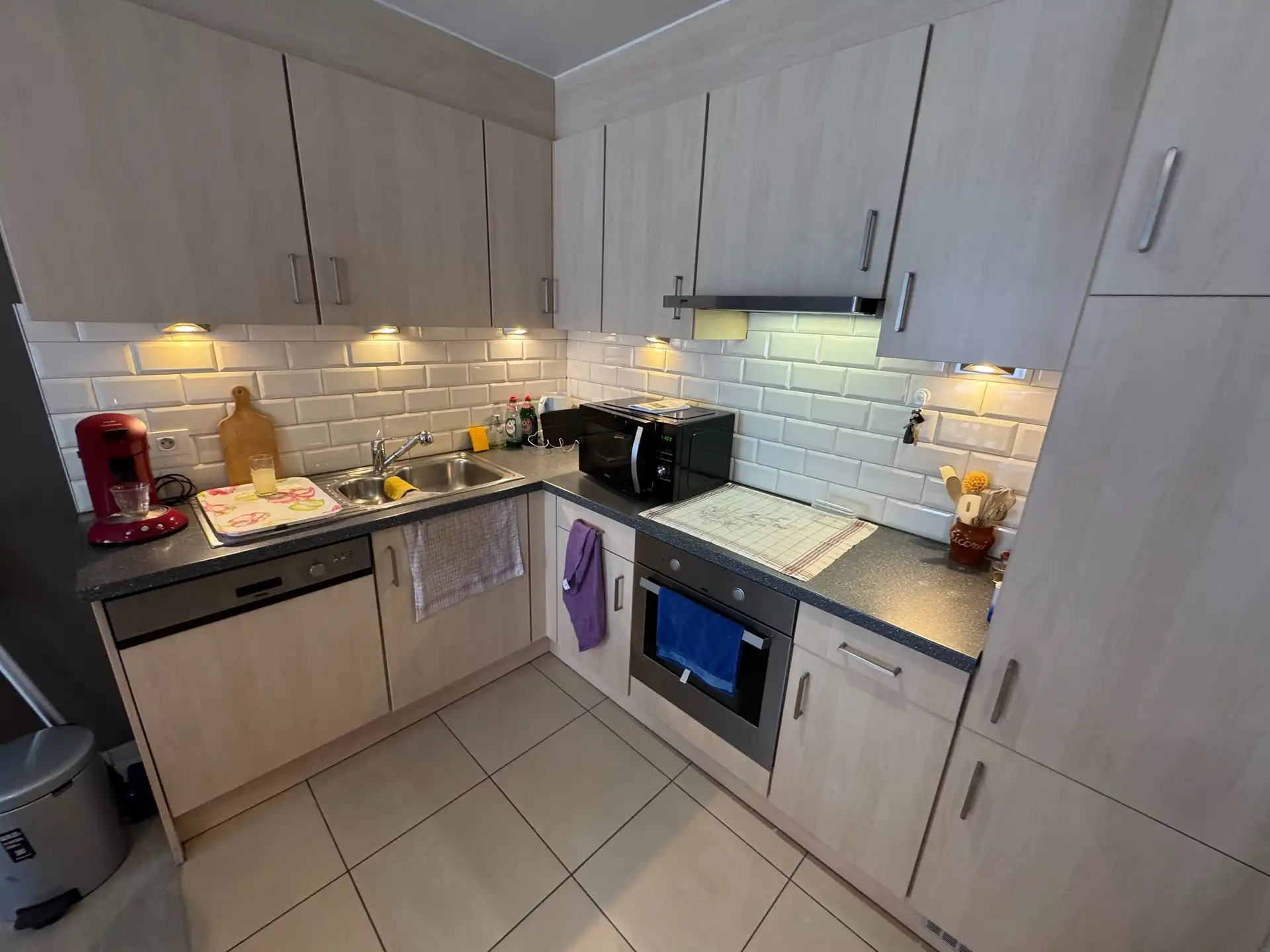 Appartement met 2 slaapkamers op toplocatie in De Haan centrum. foto 5