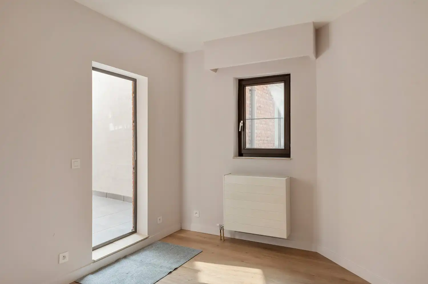 TE HUUR – Goed onderhouden appartement met 3 slaapkamers, terras en prachtig uitzicht. foto 16