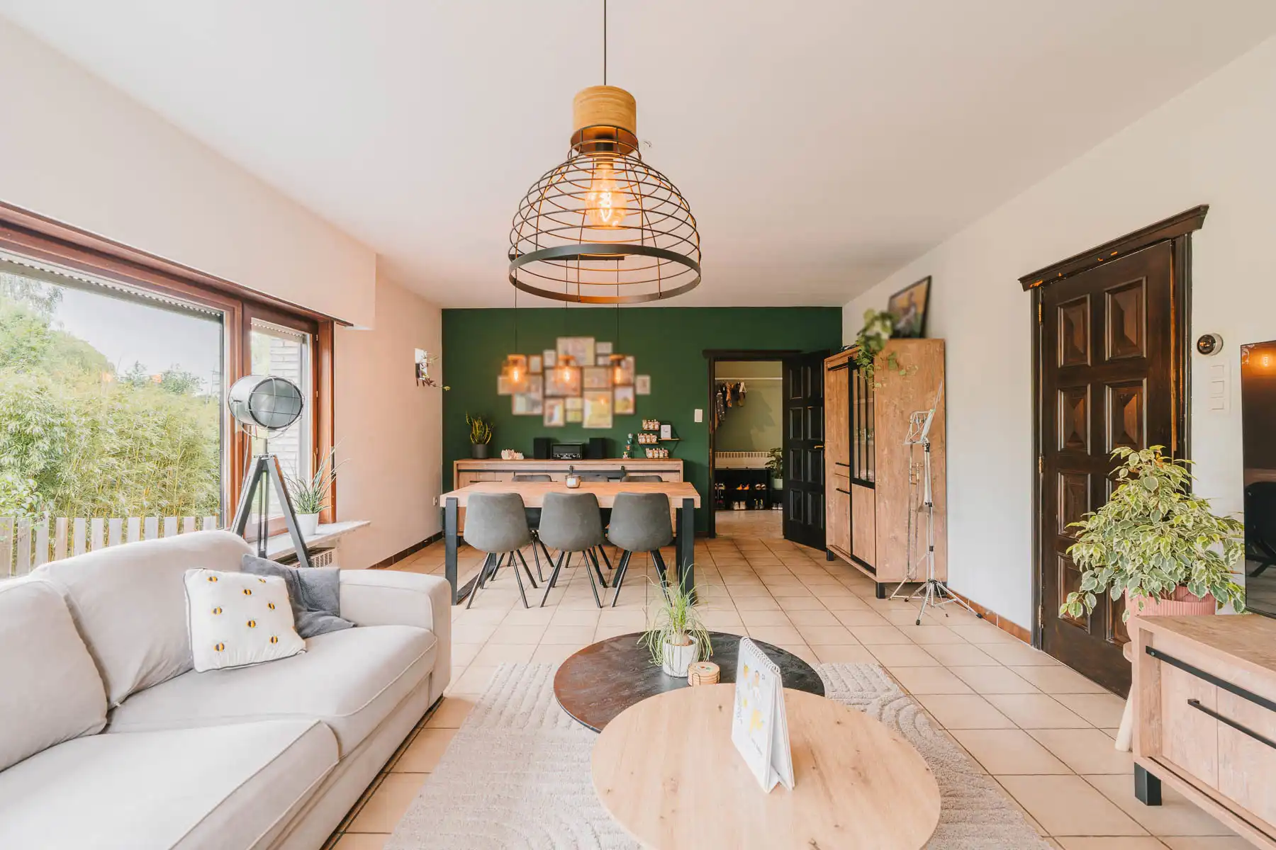 Vrijstaande, karaktervolle woning met prachtige tuin foto 6