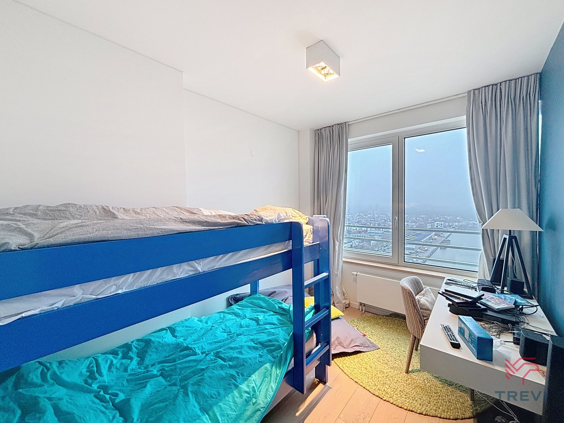 UP-SITE 27E VERDIEPING, 3 SLAAPKAMER FLAT VAN ± 219M². foto 24