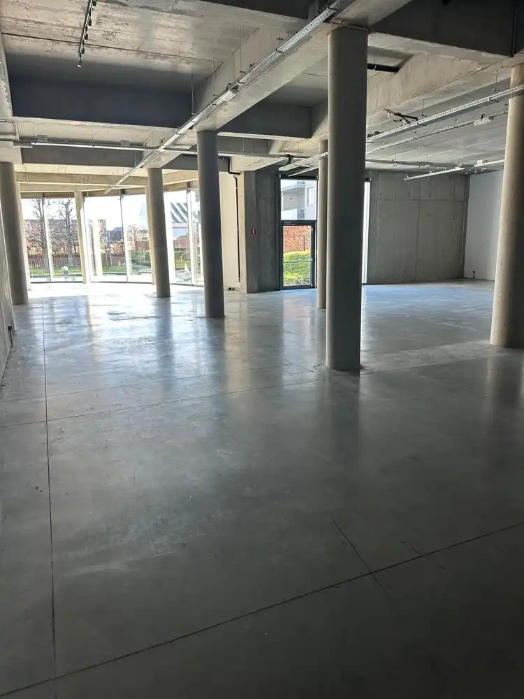 799m² Kantoren/showroom foto 4
