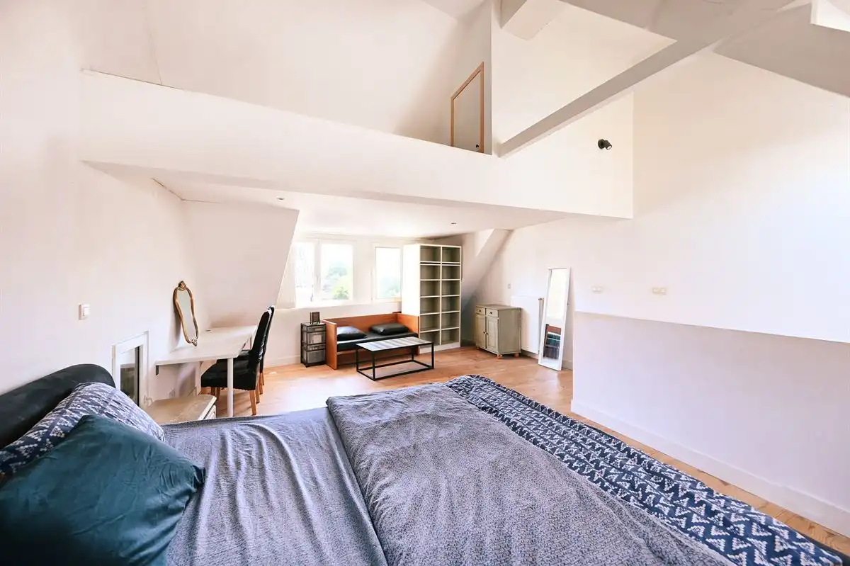 Leuke (starters)woning met zij-ingang foto 17