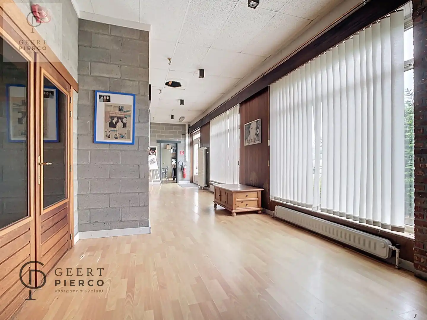 Multifunctioneel pand gelegen op een zeer gunstige locatie. foto 14