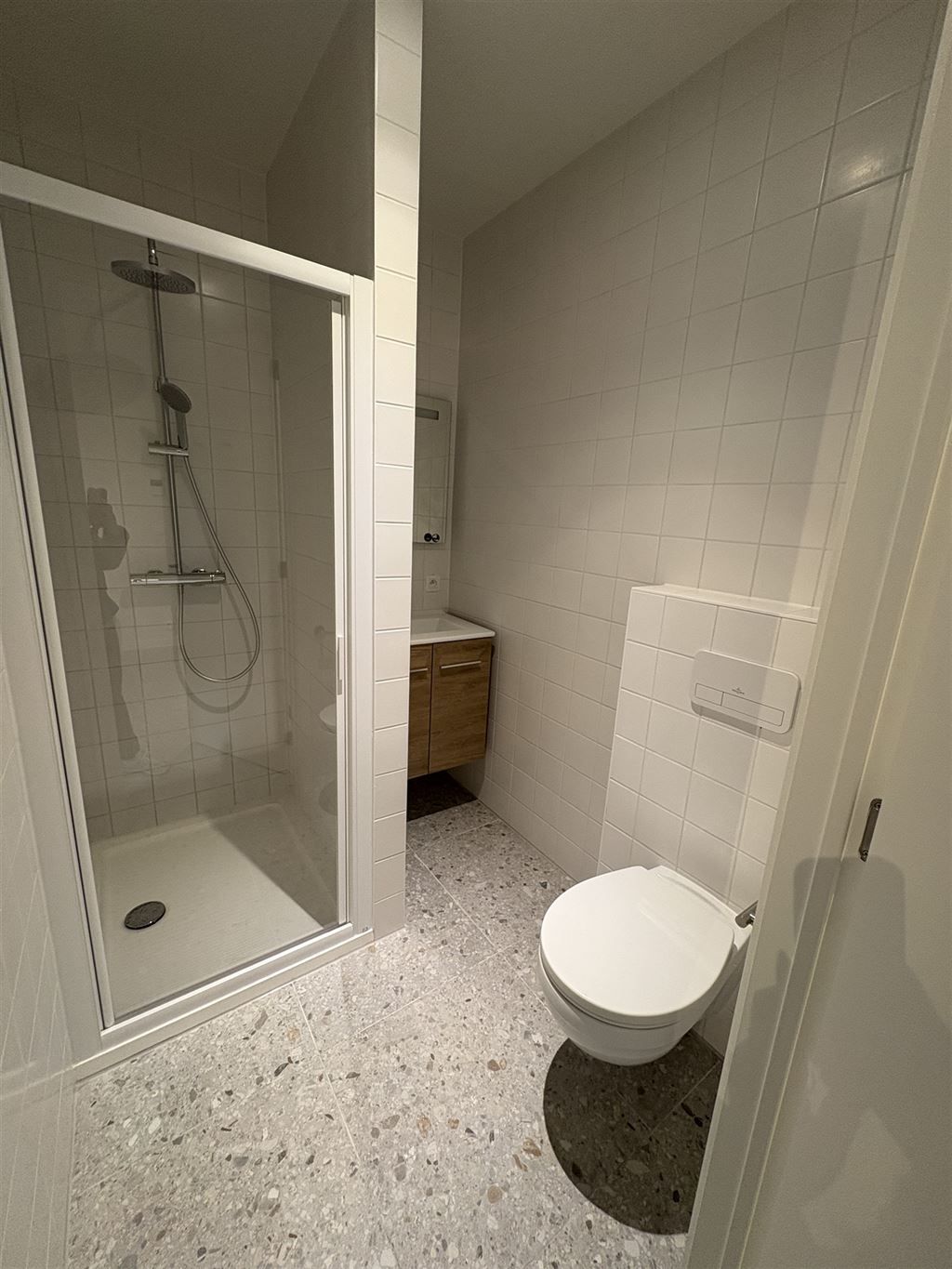 Prachtige hoogwaardige nieuwbouw studentenkamer in hartje Leuven.  foto 3