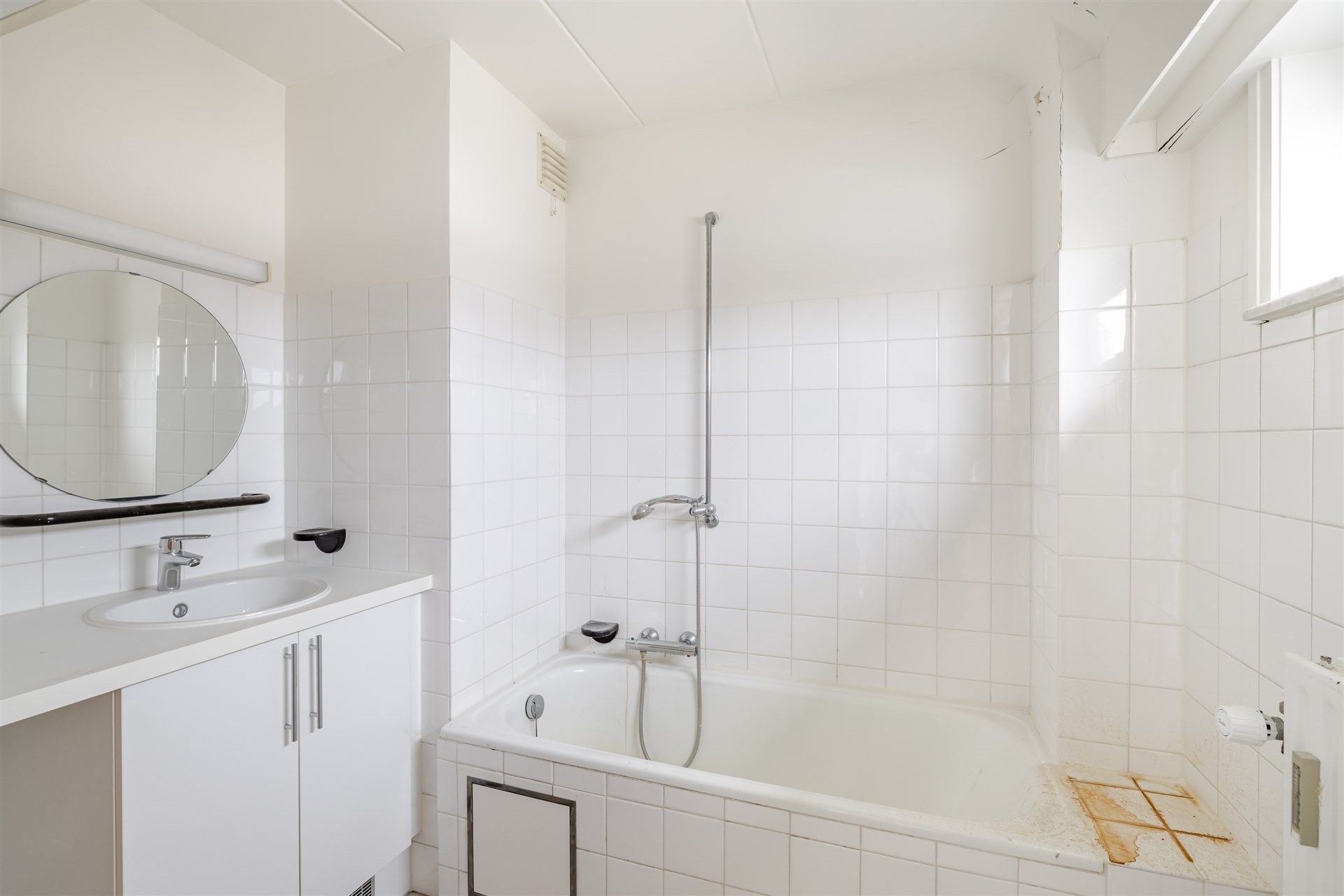 Opbrengsteigendom bestaande uit 7 appartementen + 1 kantoorruimte + 13 overdekte autostaanplaatsen foto 25