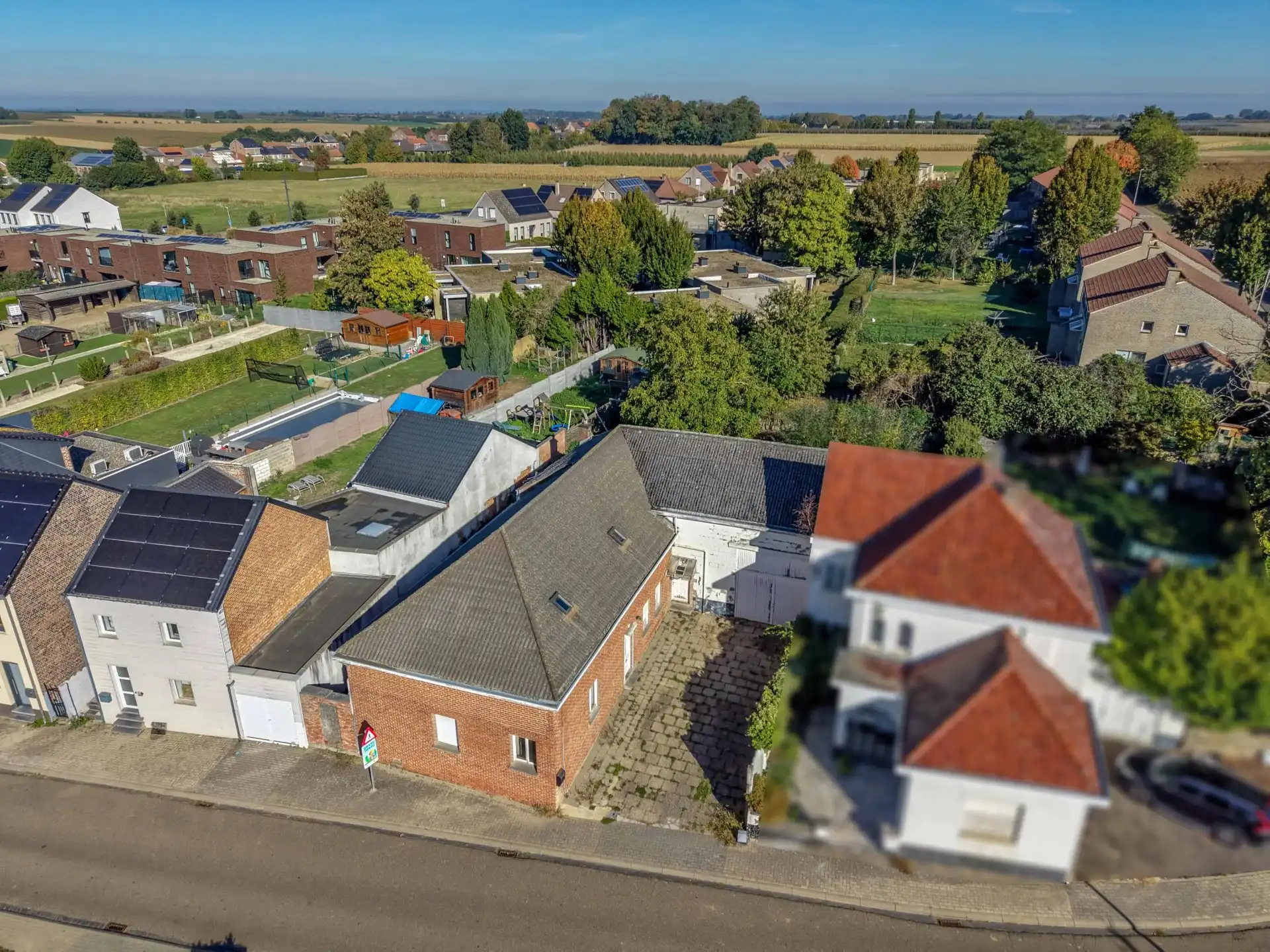 Renovatieproject met rustige ligging foto 19