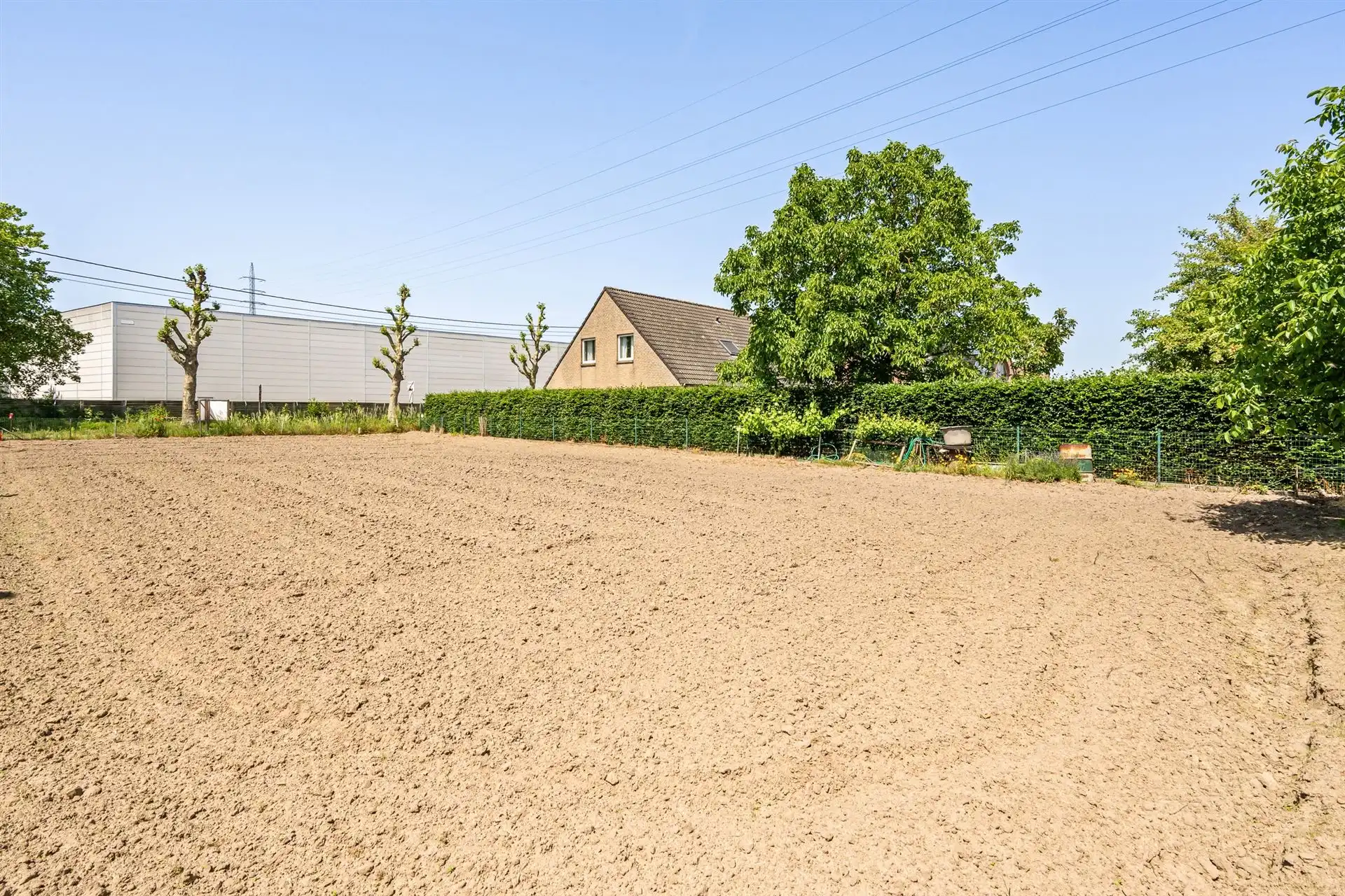 Bouwgrond van 721 m² voor open bebouwing op rustige ligging foto 4
