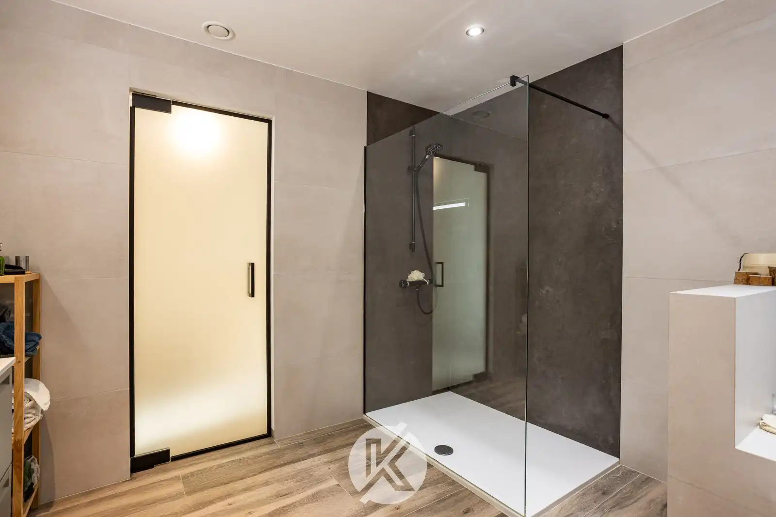 Recente nieuwbouwwoning met kwalitatieve afwerking foto 20