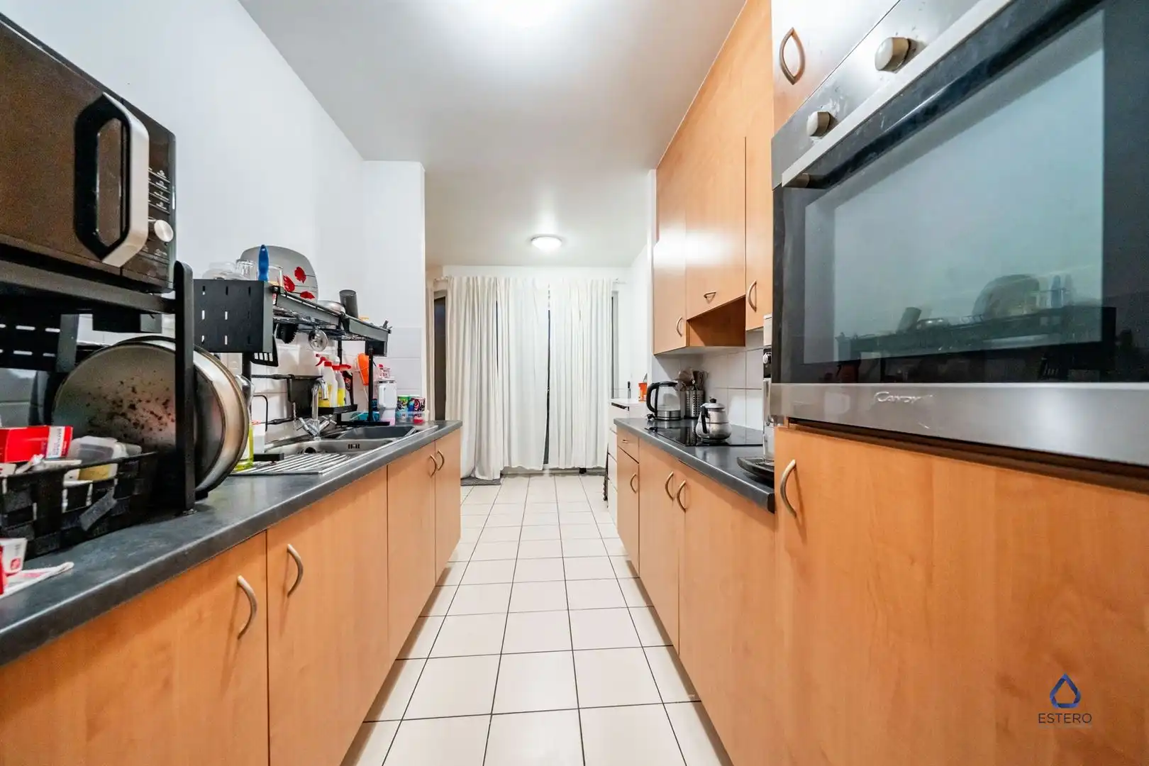 Ruim 3-slaapkamerappartement met zuidgericht terras foto 4