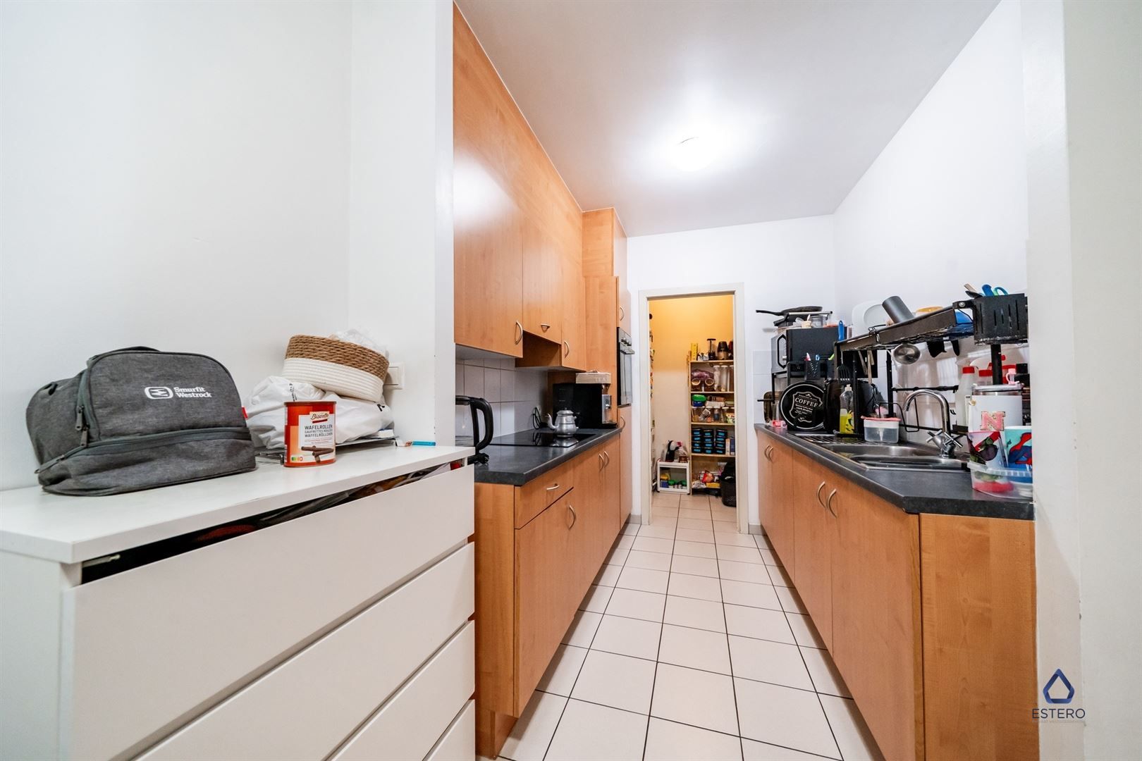 Ruim 3-slaapkamerappartement met zuidgericht terras foto 4