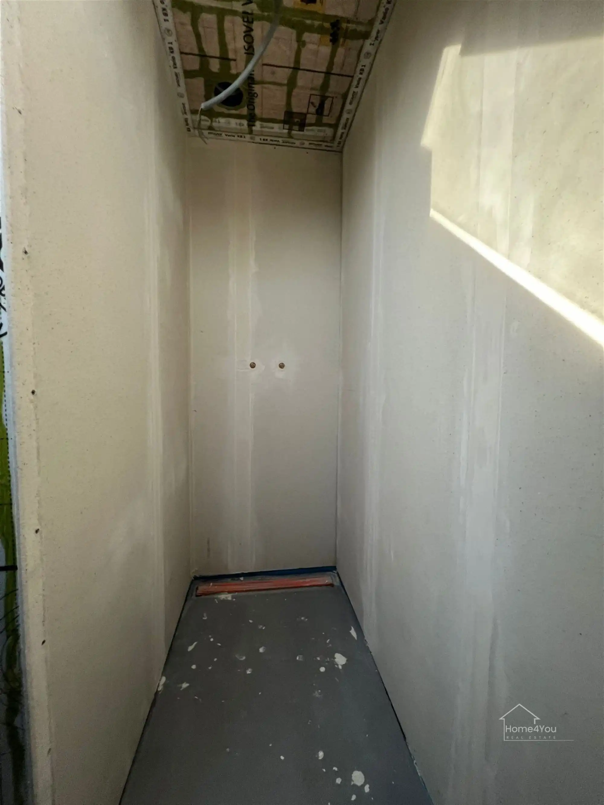 HOB met 4 slaapkamers en 2 badkamers foto 21