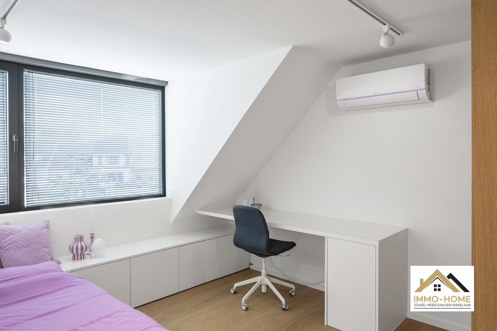 Stijlvolle moderne woning met smart home in Zwijnaarde foto 7