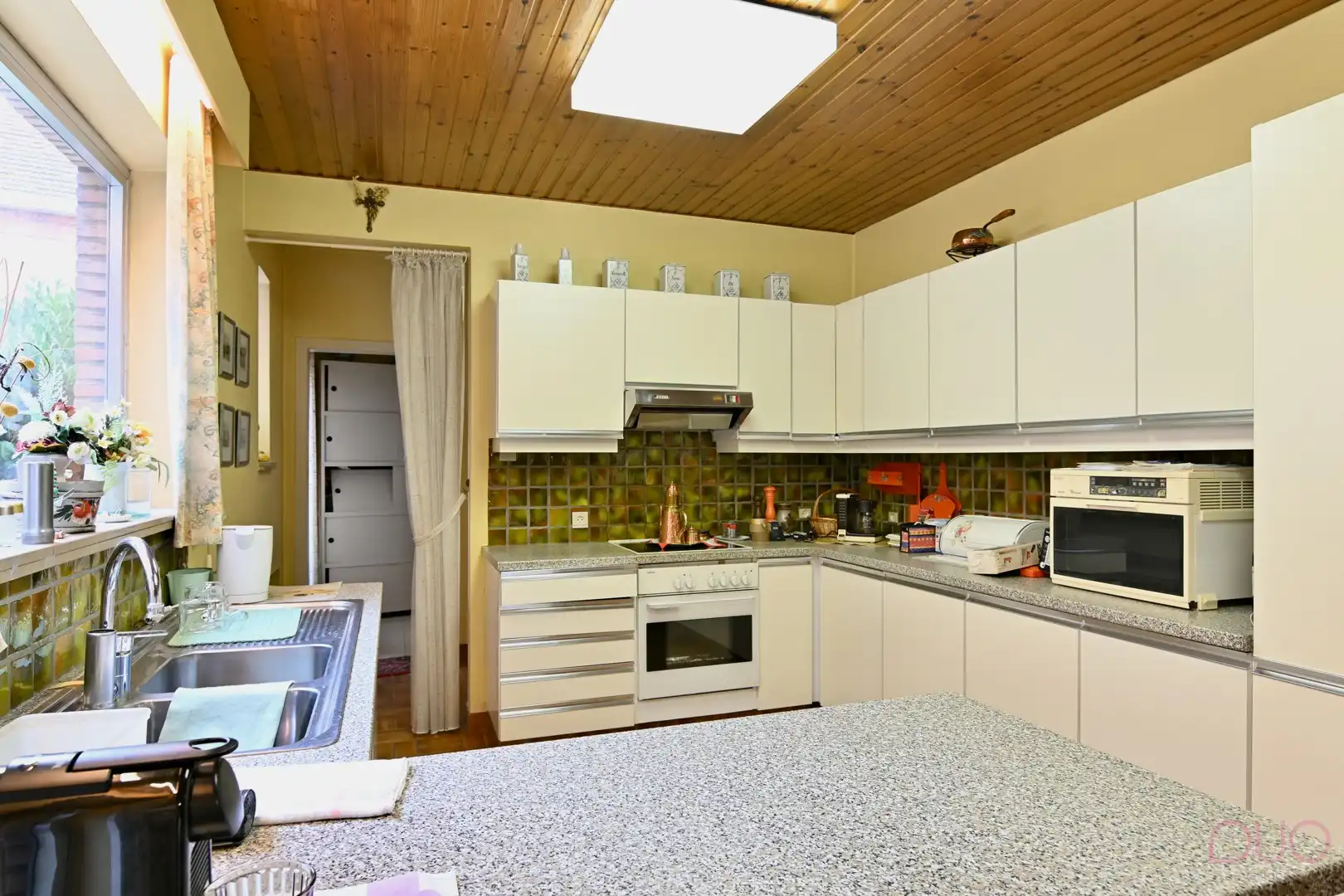 Prachtige herenwoning te renoveren in het hartje van Sint-Truiden met 6 slaapkamers en garage van 62m2 foto 10