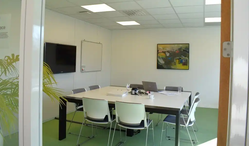 Kantoorruimte te huur in Quinten Building te Berchem foto 8