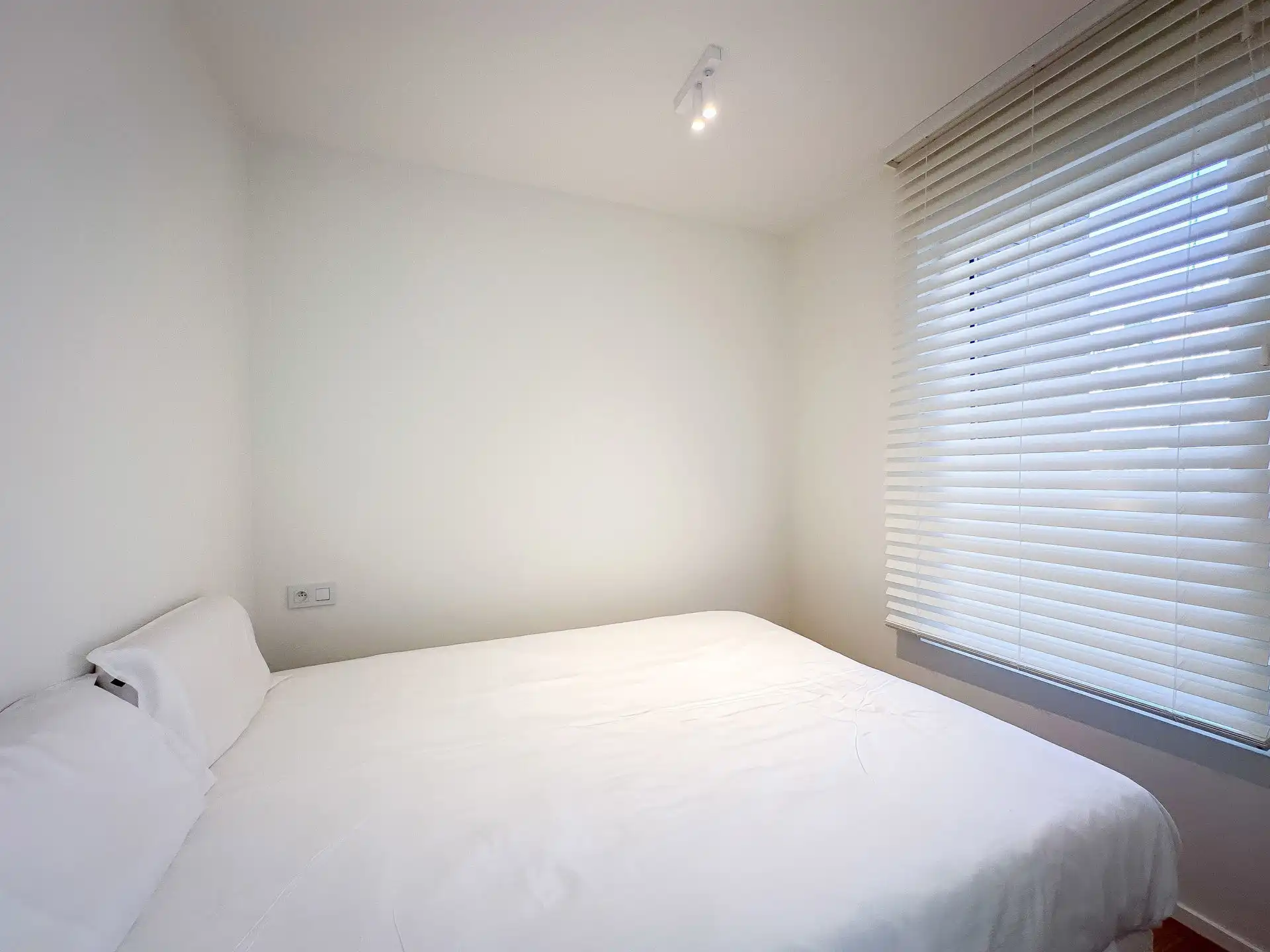 Tijdloos appartement met TOPAFWERKING op het DRIEHOEKSPLEIN foto 20