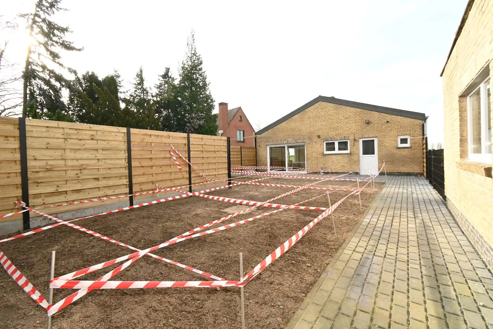 Gerenoveerde bungalow in Maldegem met tuin, terras en garage foto 28