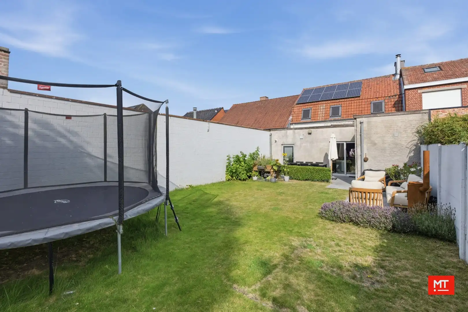Instapklare woning met 3 slaapkamers, tuin en garage in het centrum van Passendale foto 3