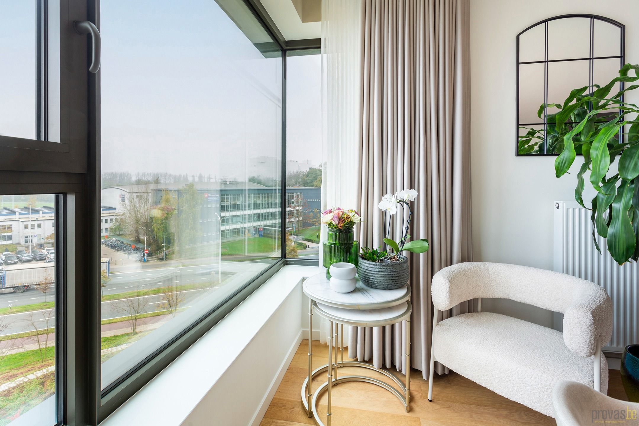 LUXE APPARTEMENT MET WEIDSE ZICHTEN, RUIM TERRAS EN 3 SLPKS foto 17