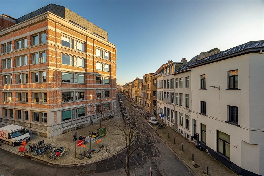 Energiezuinige studio met terrasje foto 7