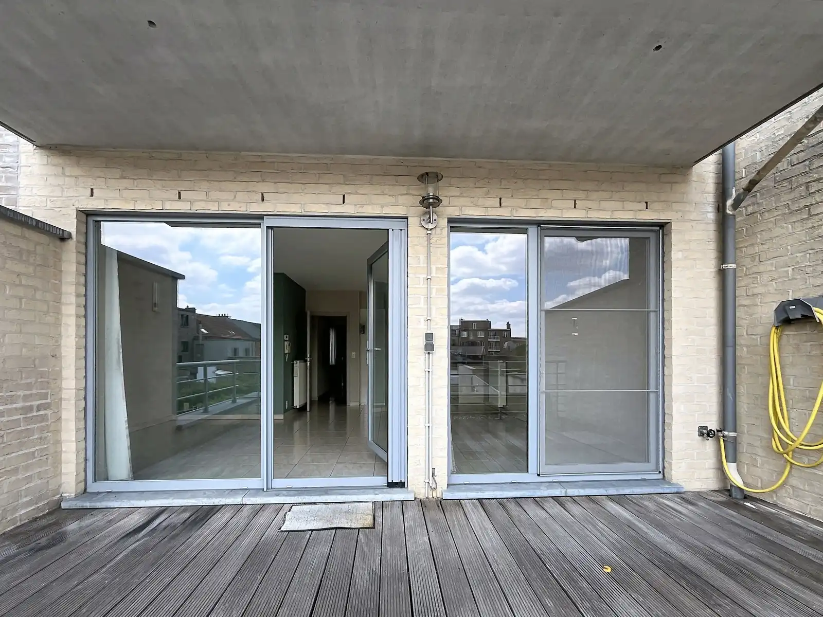 App met 2 slpks - terras - kelder én garagebox foto 19