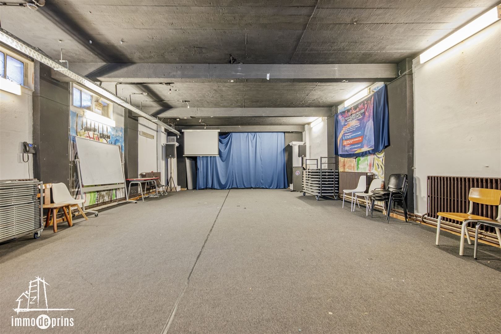 Kantoorgebouw voor diverse doeleinden foto 21