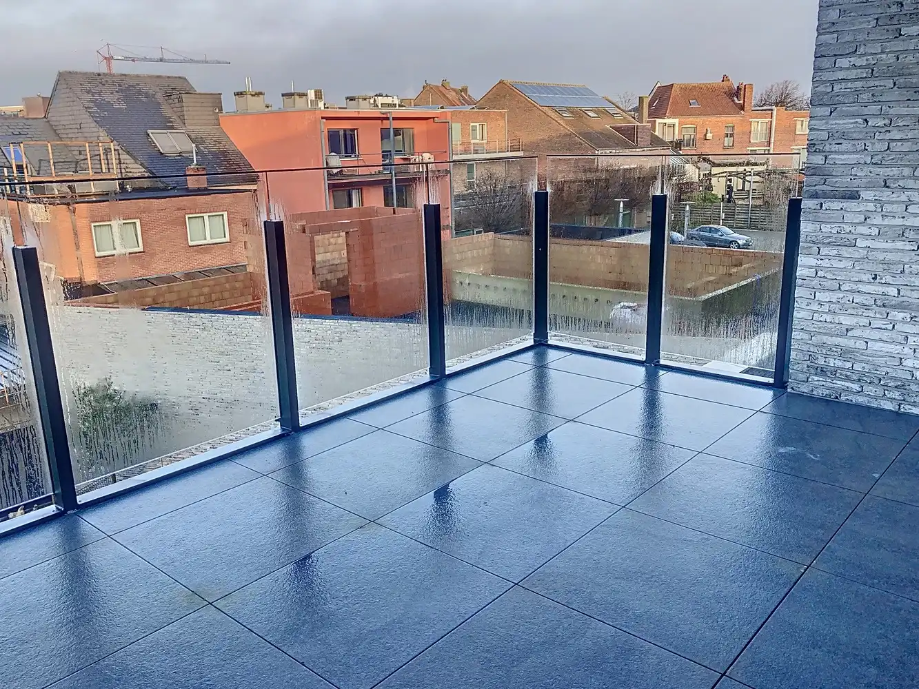 Modern nieuwbouwappartement met ruim terras, autostaanplaats en kelderberging! foto 15