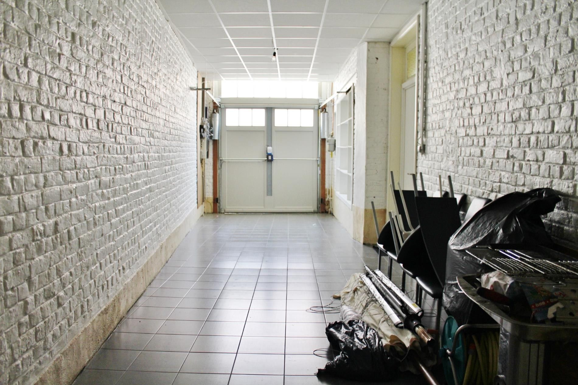 Karaktervolle herenwoning met dubbele garage in het centrum foto 14