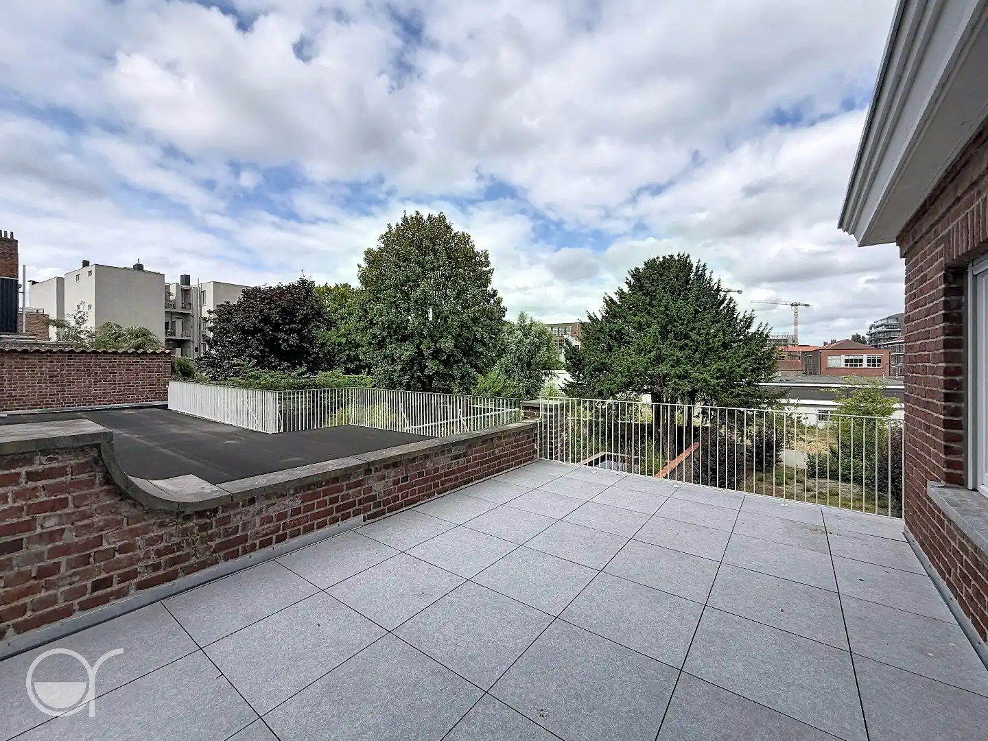 Unieke en ruime rijwoning met garage, tuin en terrassen te huur nabij station Gent-Sint-Pieters foto 23