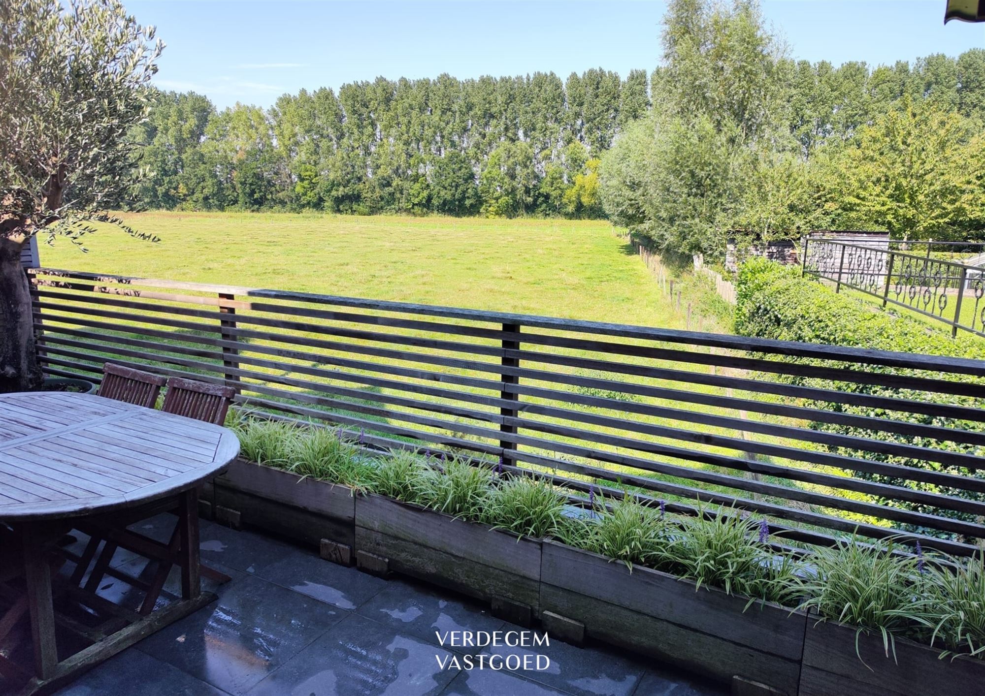 Unieke dijkwoning met inpandige garage, 3 slaapkamers en terras met zicht op het polderlandschap foto 16