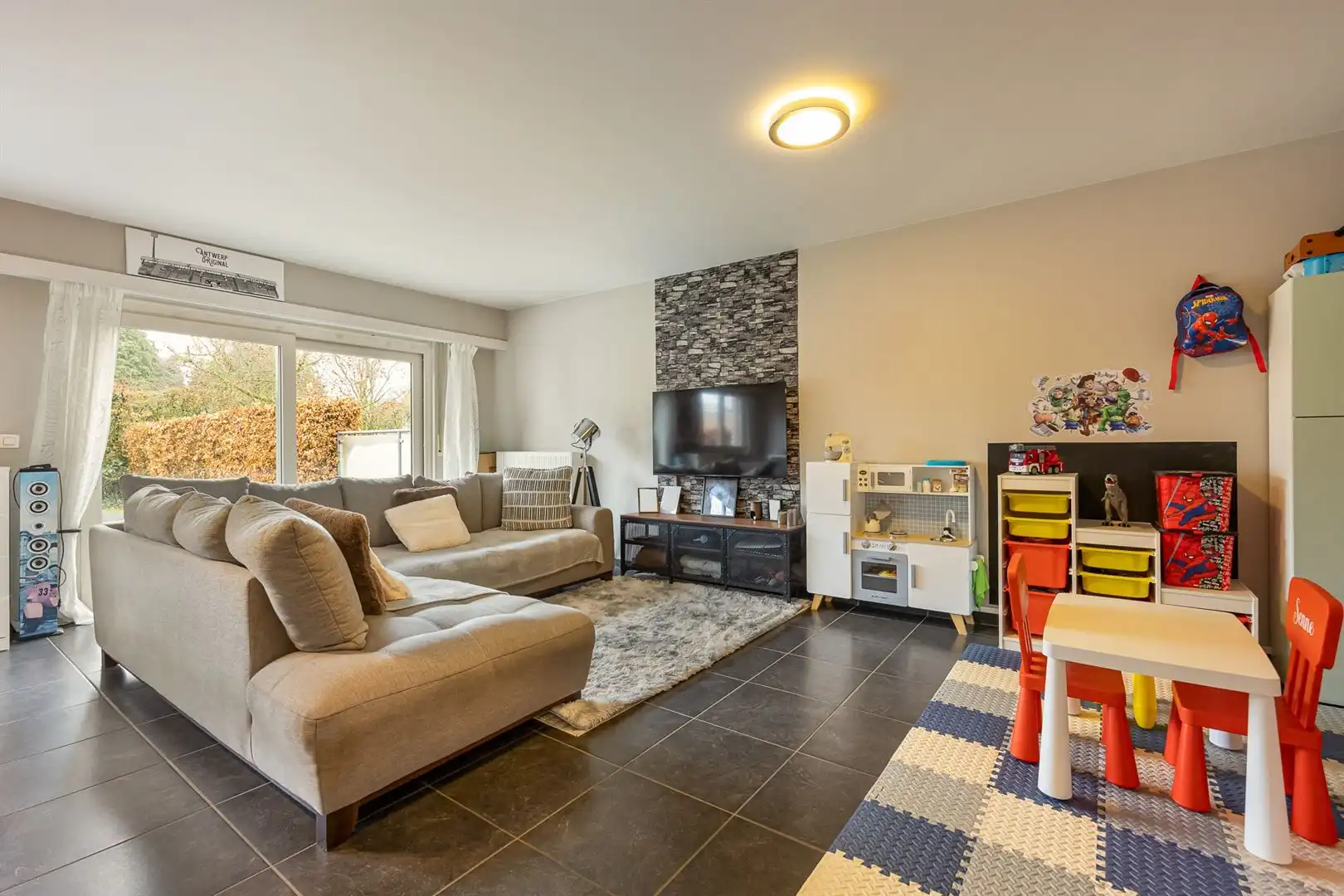 Ruim & licht appartement met zuidwest tuin. foto 8