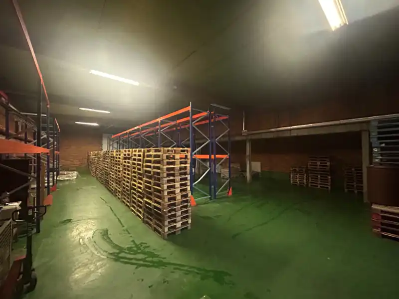 Winkel/polyvalent ruimte aan Gentbruggebrug foto 8