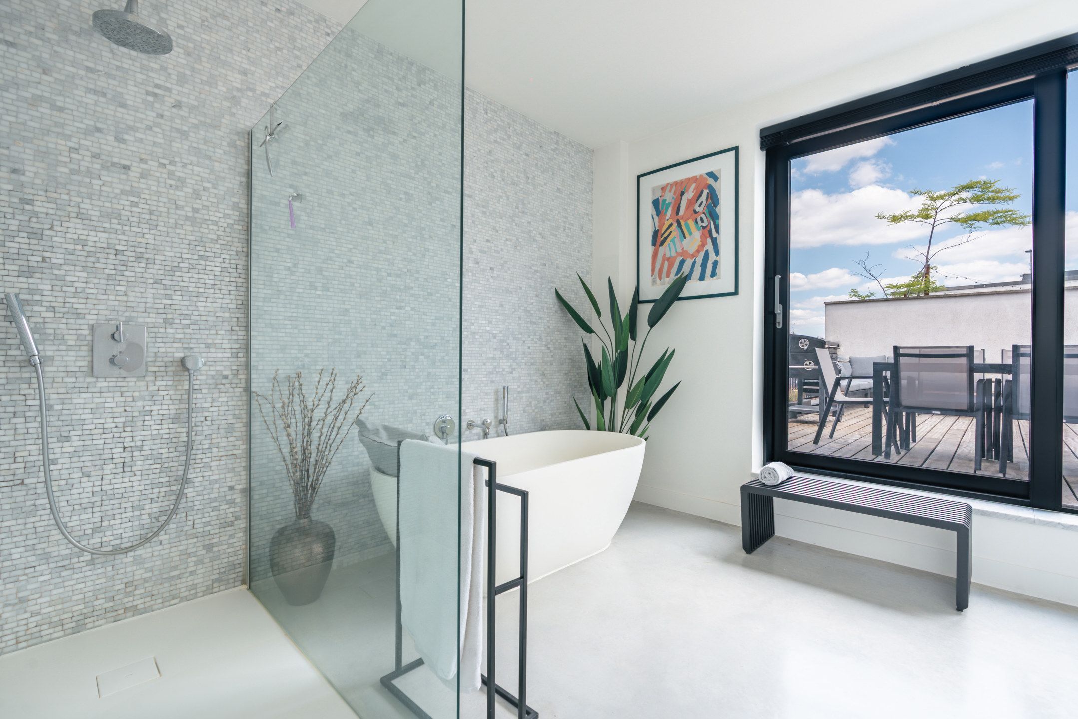 Luxe penthouse met zonneterras (40m²) in de begeerde Markgravewijk – instapklaar, lichtrijk en energiezuinig foto 2