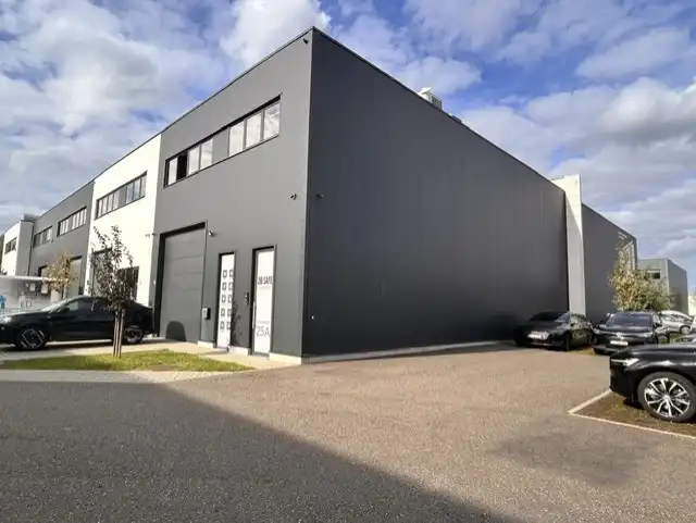 Commerciële ruimte te huur Bremakker 25A - 3740 Bilzen-Hoeselt