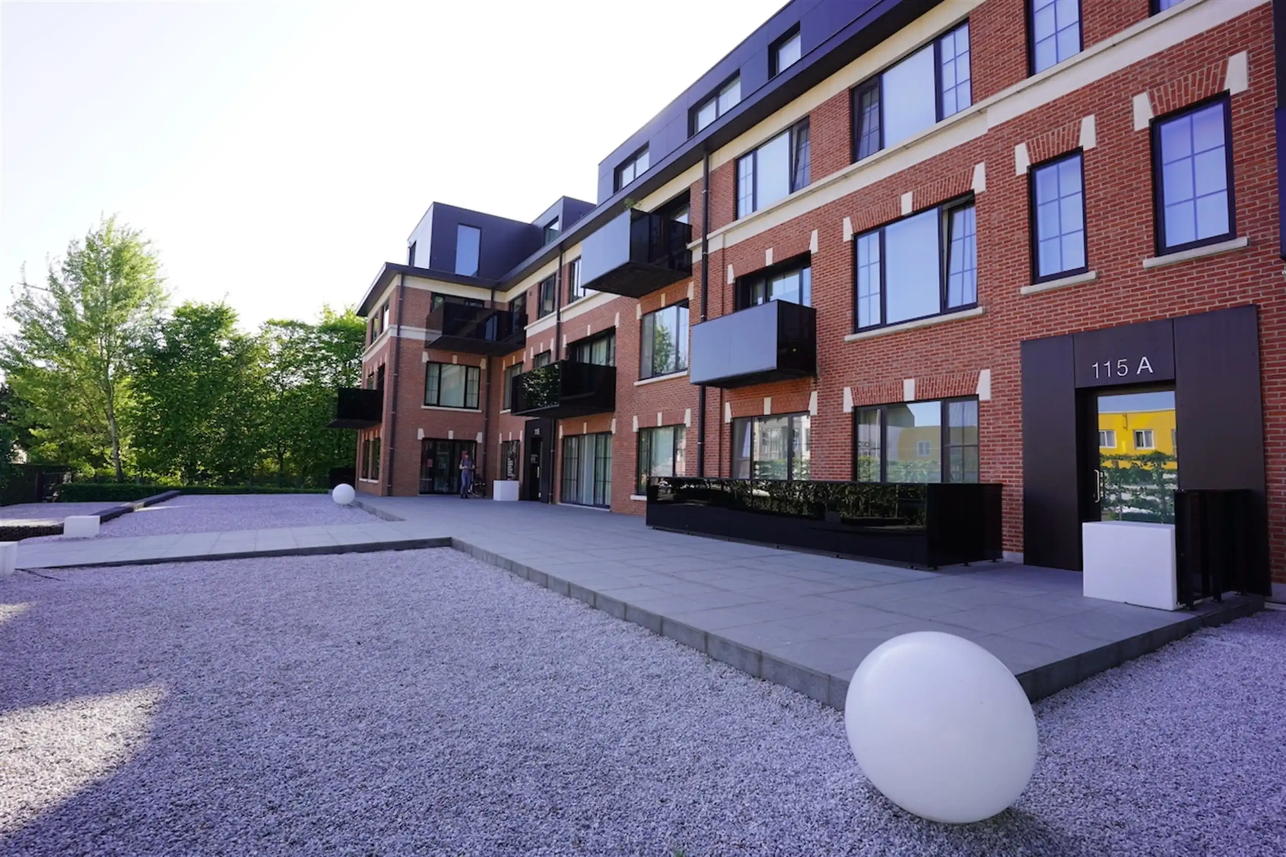  Luxepenthouse met Zwembadtoegang & 2 Slaapkamers + bureel foto 20