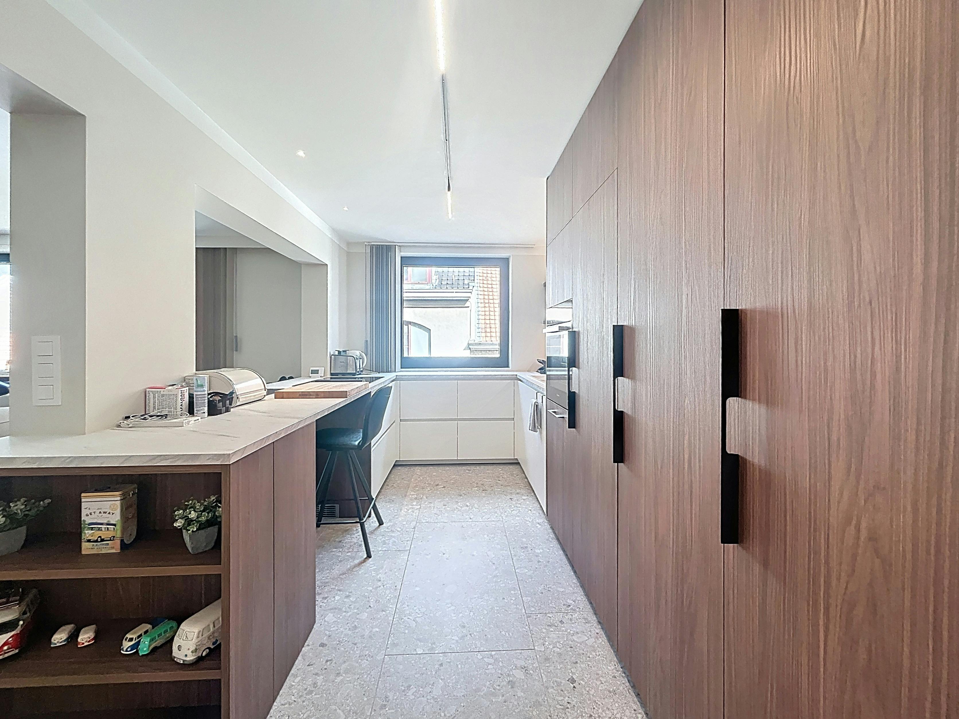 Bijzonder ruim appartement te huur centrum Waregem foto 7