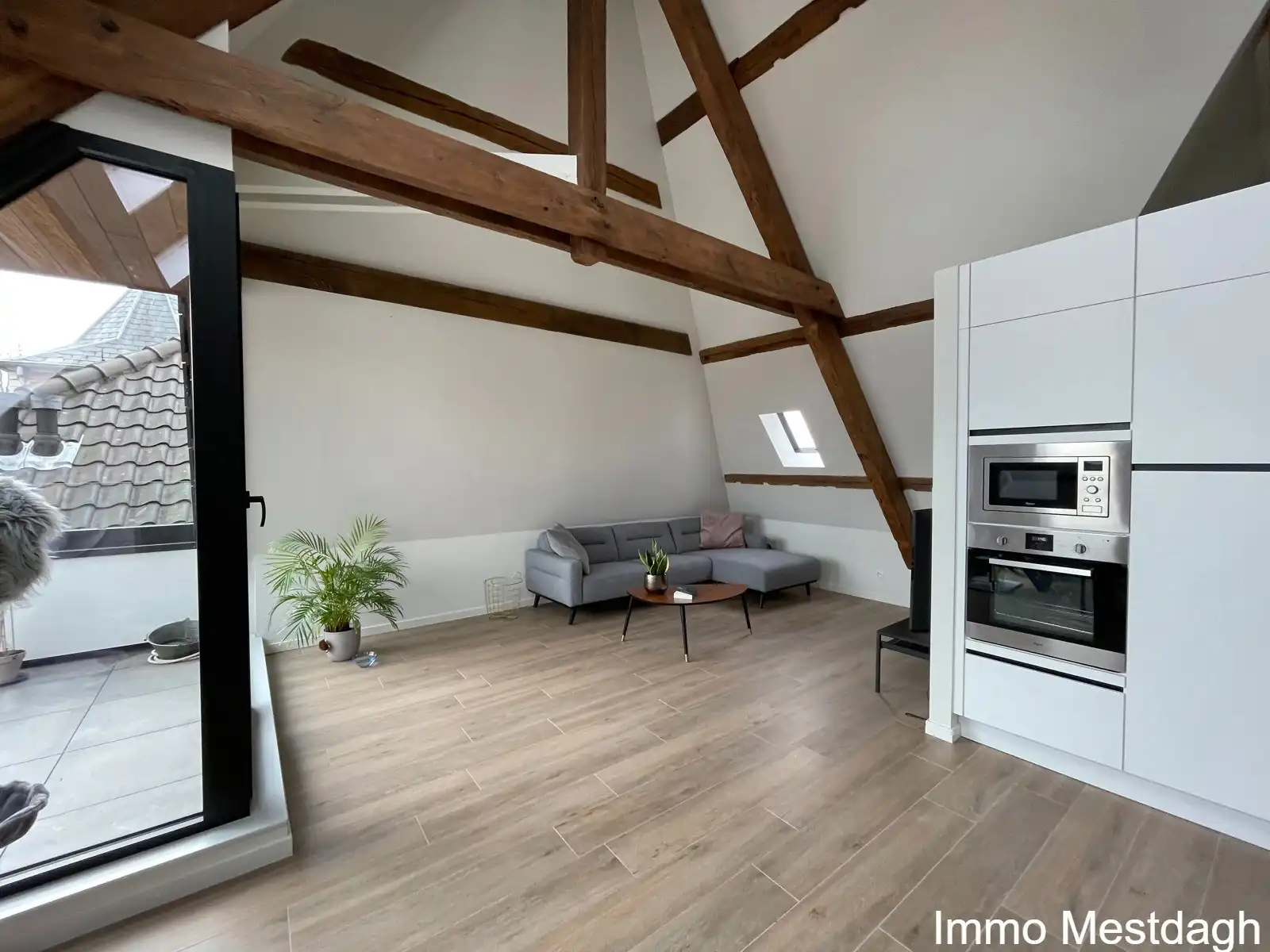 Loft 'De 3 Torens' – Historisch Wonen met Modern Comfort foto 8