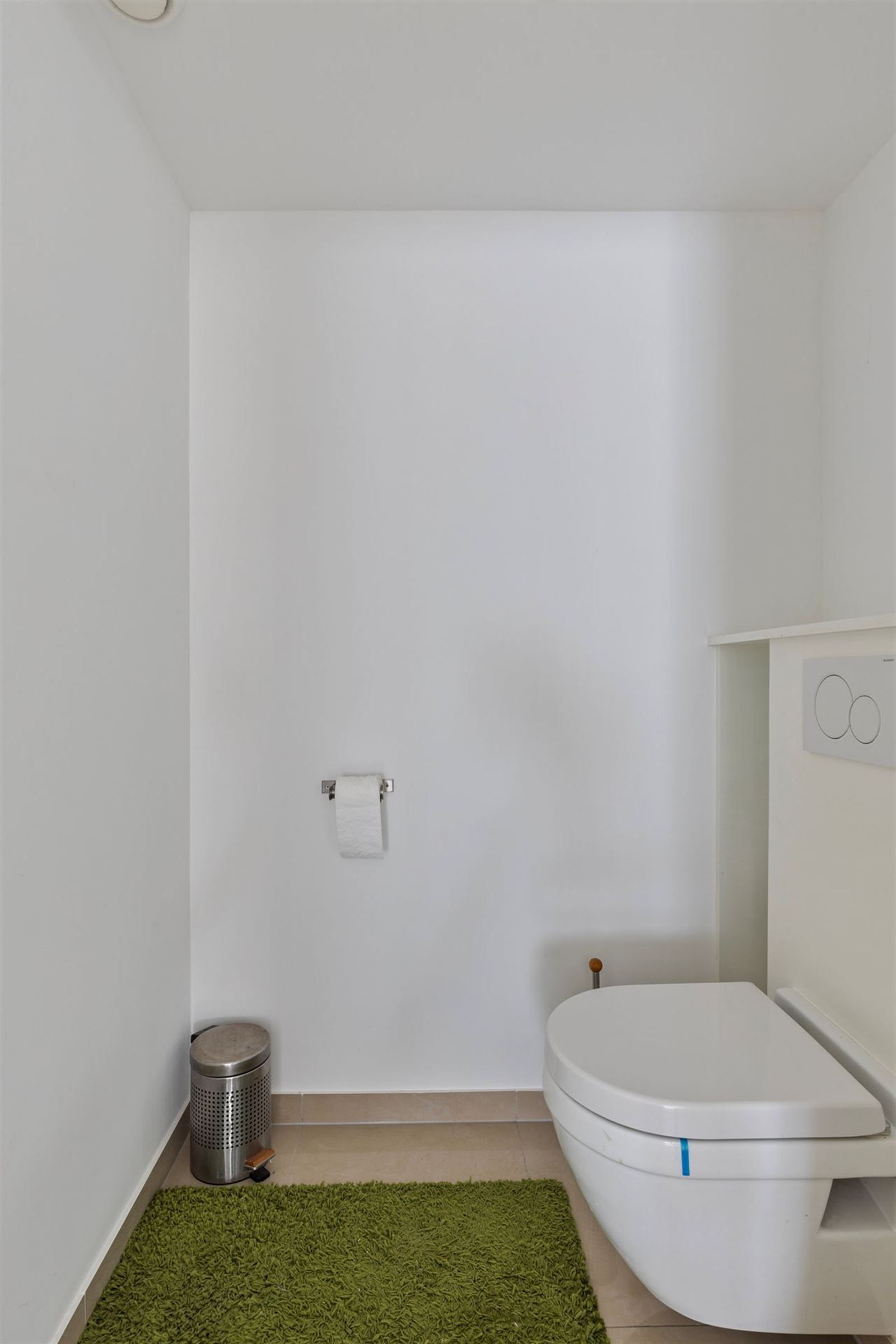 Stockage met bureel en sanitair  foto 17