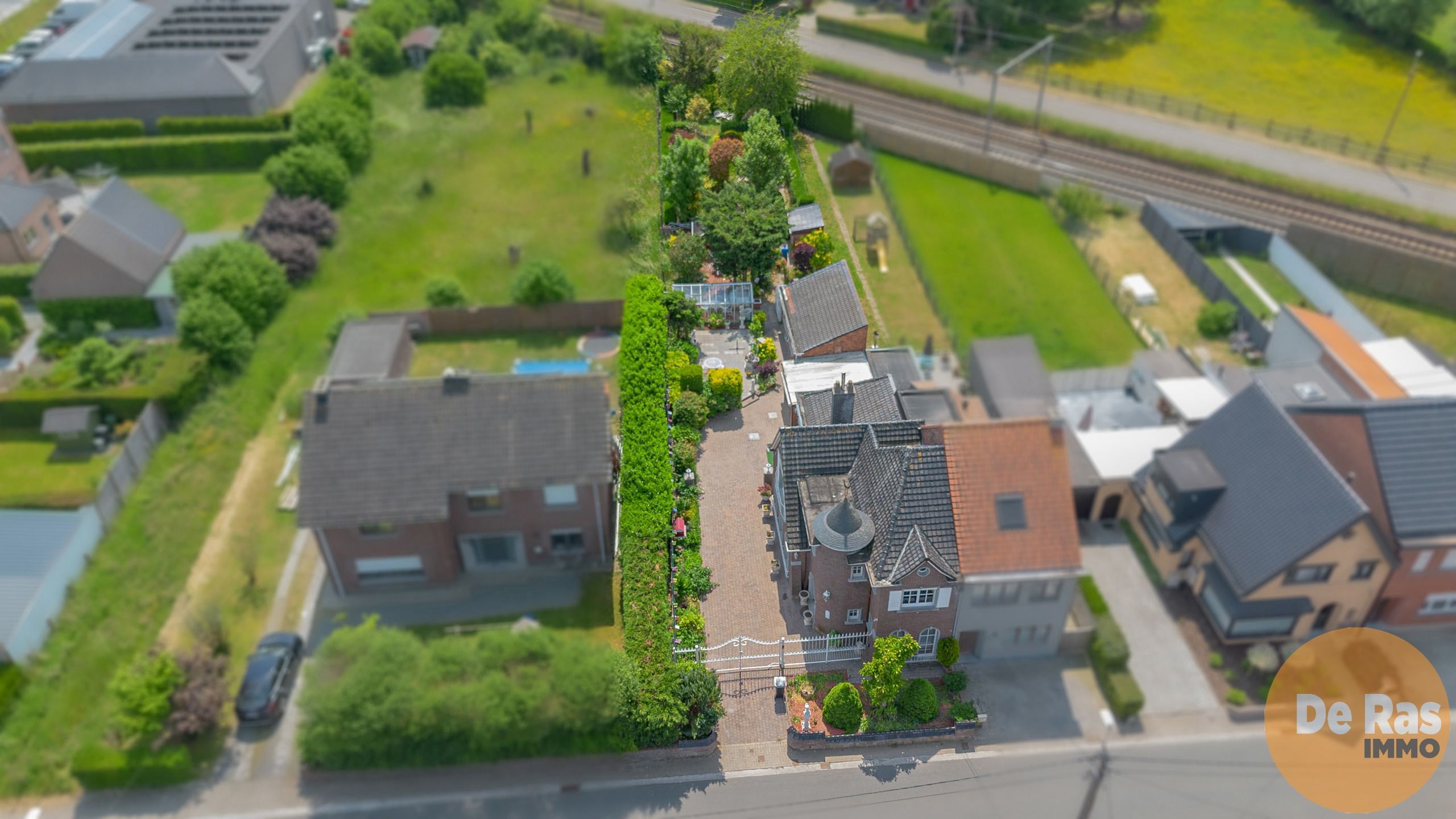 LEDE karaktervolle woning met zuid gerichte tuin foto 21