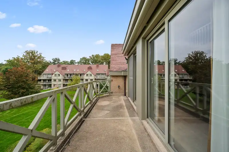 Exclusief luxe appartement van 229 m² in een prachtig parkdomein foto 3