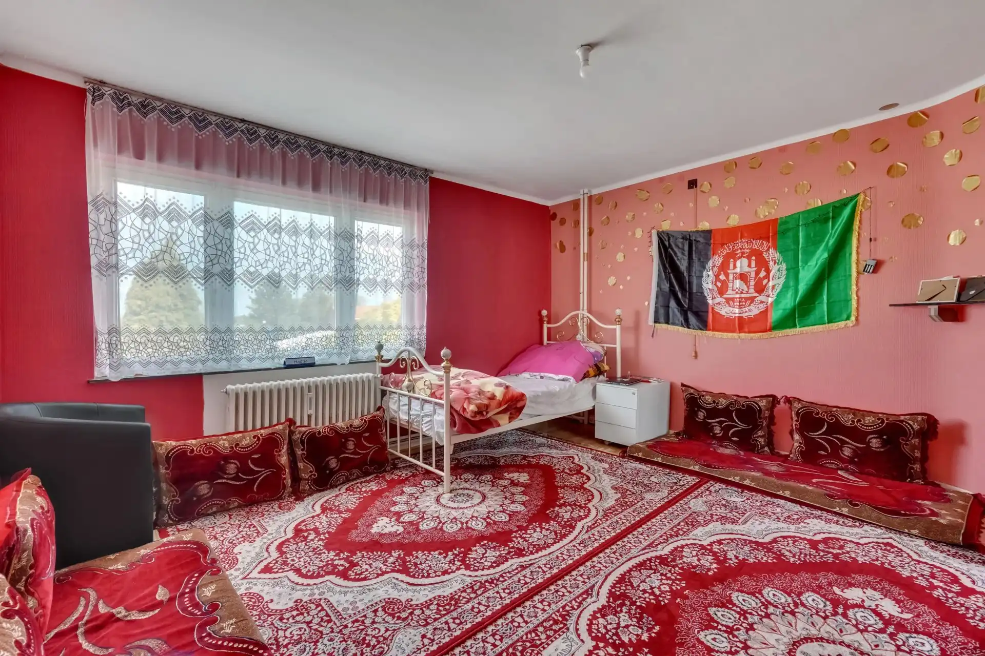 Instapklaar duplex appartement met 3 volwaardige slaapkamers foto 3