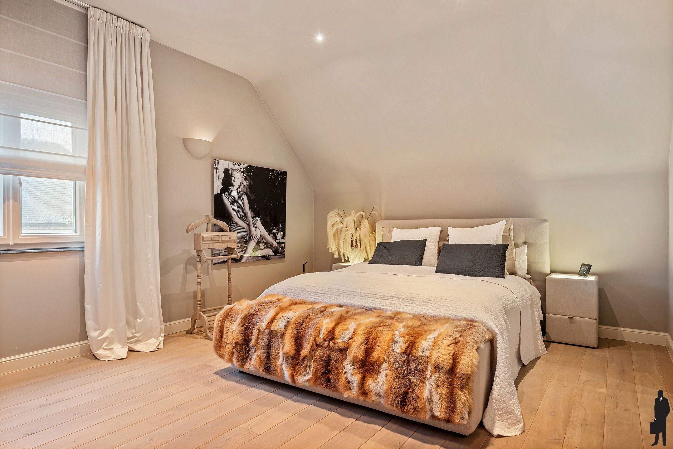 Villa van 600 m² met o.a. 4 slpk. en 3 badk.  foto 13