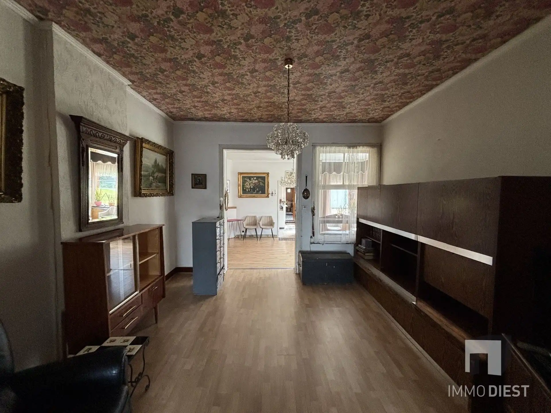 Ruime kluswoning met 3 slaapkamers, garage en tuin foto 11