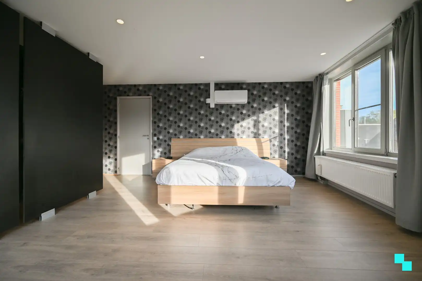 Karaktervolle woning met handelsruimte nabij het centrum van Izegem foto 24